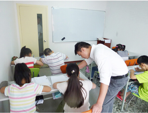 上海秋季补习班 该如何给小学生报补习班呢？