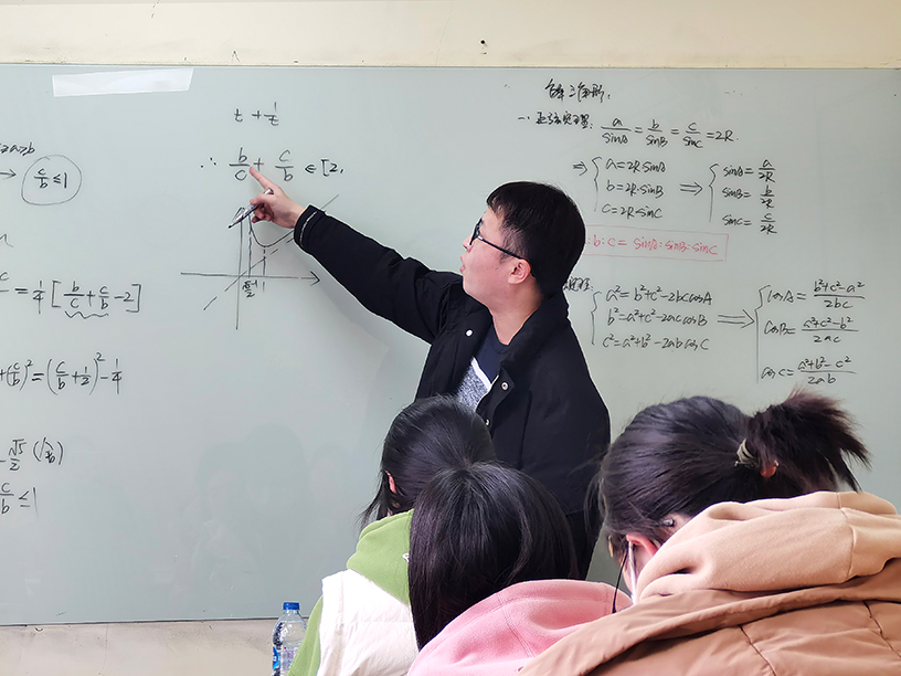 专注的同学，都是好看的
